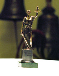 У лютому в Москві пройшла урочиста церемонія вручення вищої юридичної премії Феміда за 2004 рік