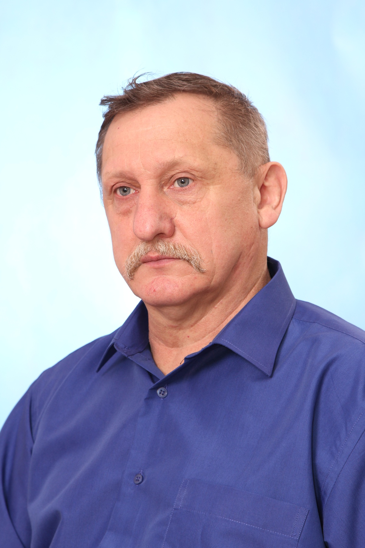 Овсянкин Сергій Анатолійович народився в 1959 році в місті Меленки