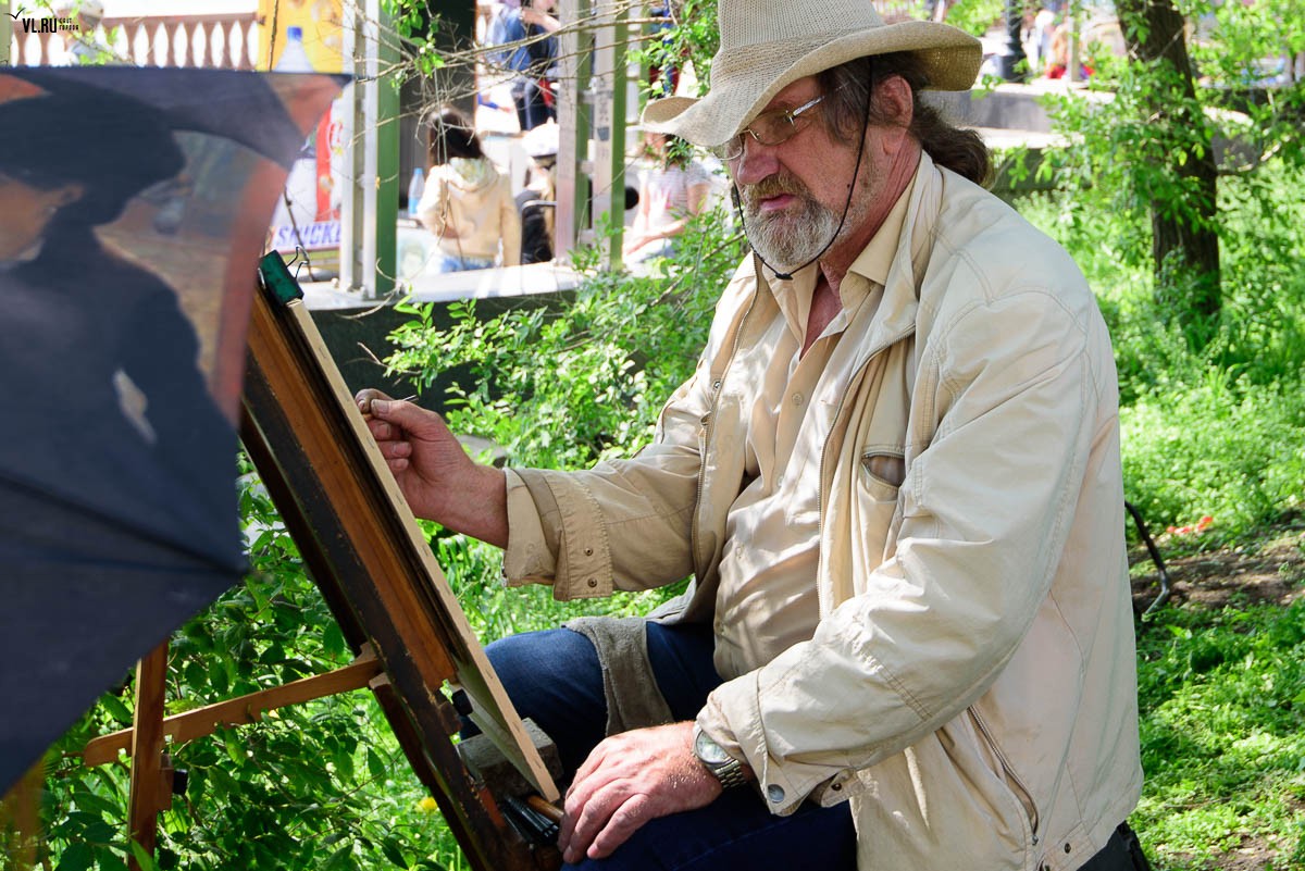 Сергій Бурдик, професійний художник, випускник інституту мистецтв