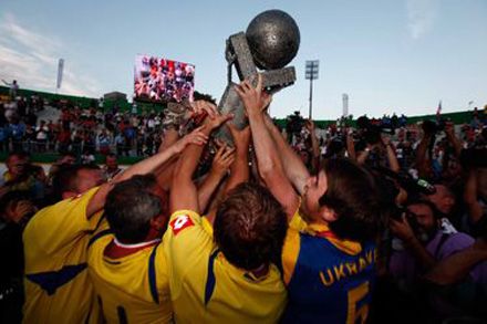 Перемогою збірної України завершився в Мілані (Італія) чемпіонат світу-2009 з вуличного футболу серед людей, які перебувають у кризовій ситуації