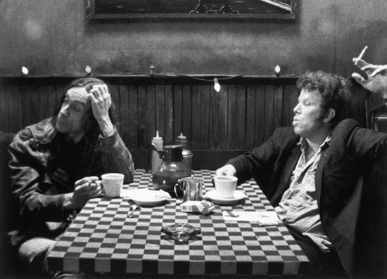 Фільм Джима Джармуша «   Кава і сигарети   »Вийшов майже 10 років тому і є класикою авторського кіно