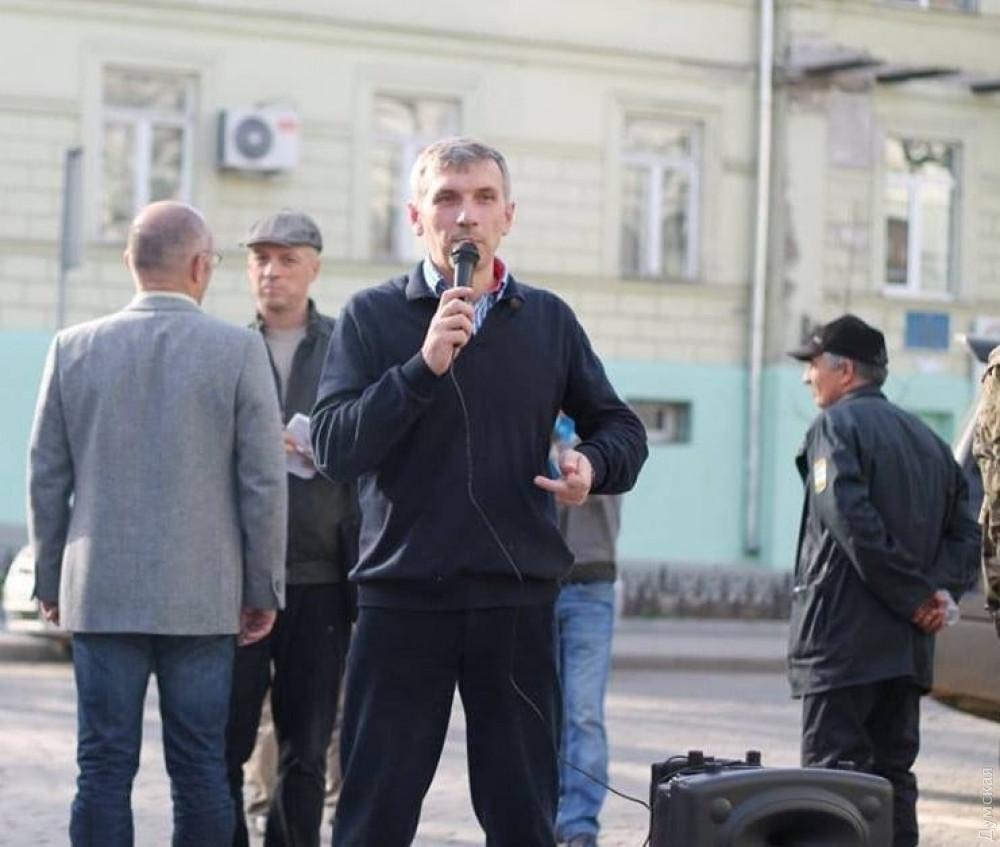 Крім того, поліція не виключає ймовірність скоєння підозрюваними в нападі на Михайлика серійних злочинів