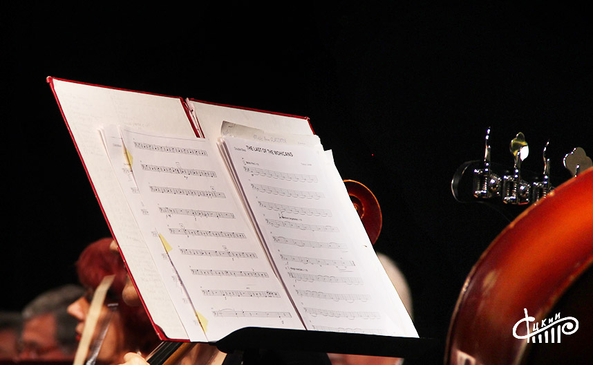 У СЦКМ відбувся концерт Академічного симфонічного оркестру Кримської державної філармонії, присвячений музиці із зарубіжних кіношедеврів, знаменитої і улюбленої багатьма в усьому світі