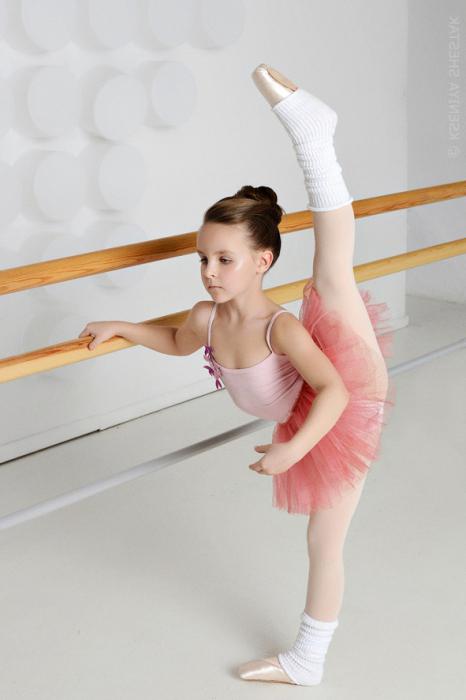 Наприклад, є такий рух, як гран па жете, при якому кидок ноги здійснюється на максимальну для танцюриста висоту