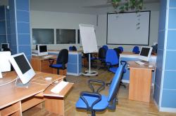 Інститут міжнародних освітніх програм, одне з найбільших навчальних підрозділів Санкт-Петербурзького державного політехнічного університету, є центром його міжнародної діяльності