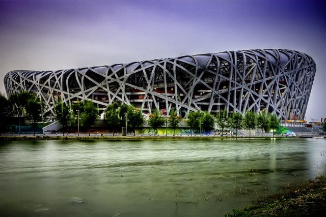 Екскурсії на Пекінський національний стадіон платні, але вхідні сума відносно невелика, що дає можливість відвідувачам в повній мірі насолодитися видом цього чудового споруди