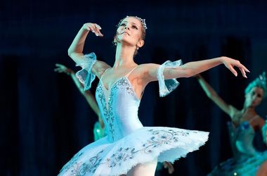 7 квітня 2016, 6:18 Переглядів:   Нинішня солістка Англійського національного балету Катерина Ханюкова присвятила кар'єрі в Національній опері України 5 років