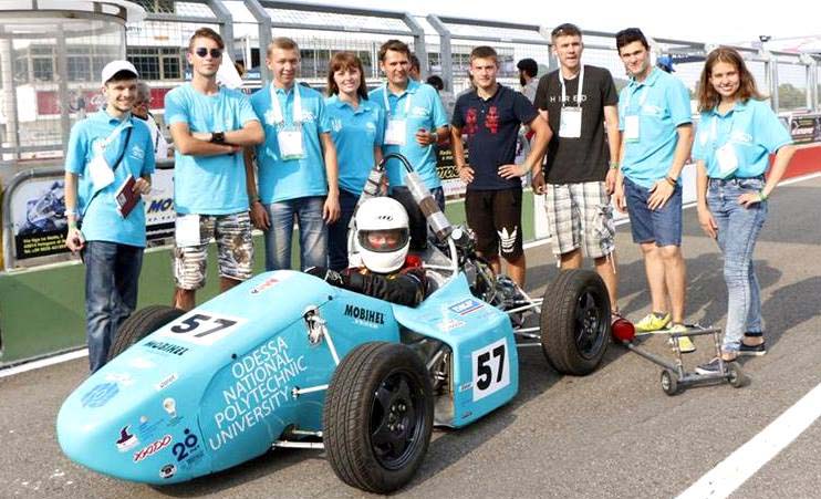 Щороку студенти Інституту машинобудування університету розробляють і будують новий автомобіль класу Formula SAE